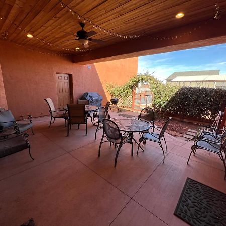 Spacious Home Page Extérieur photo