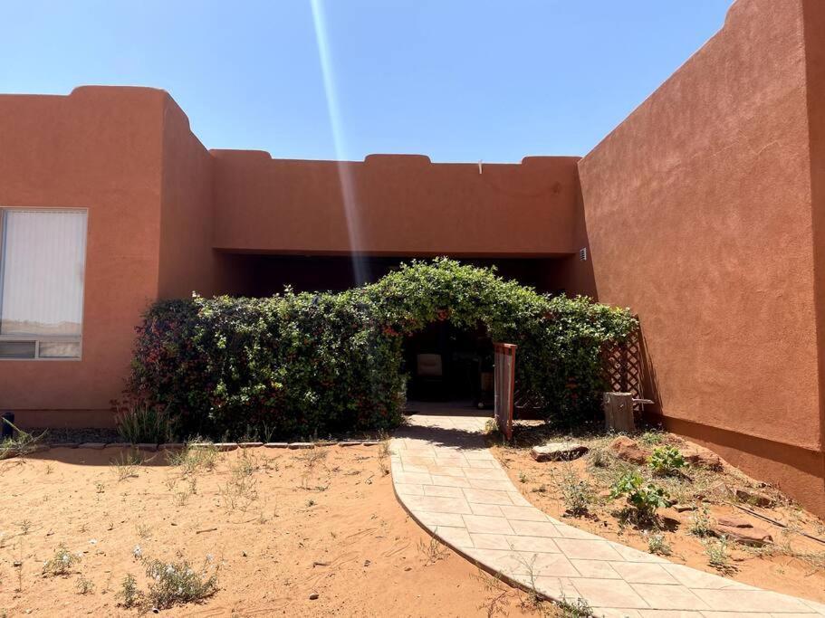 Spacious Home Page Extérieur photo