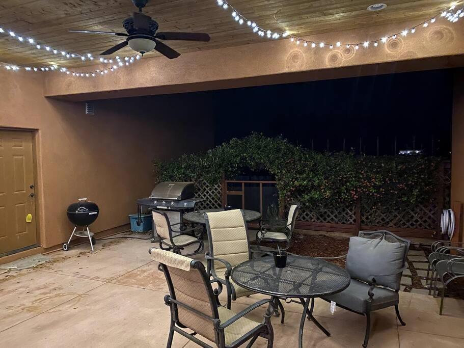 Spacious Home Page Extérieur photo